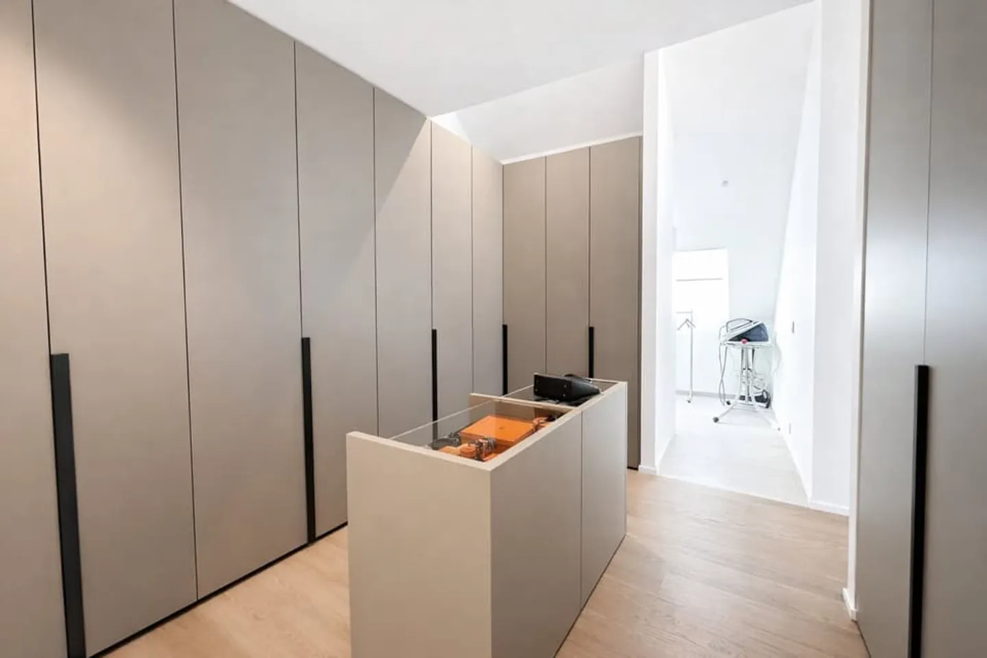 Co-exclusivity: Duplex penthouse of 275 m² in La Rippe (10' from Nyon) - Photo 6 of 11