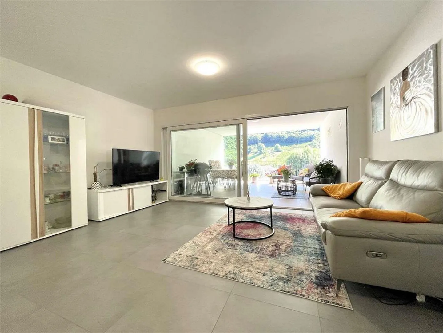 Modernes 4.5-Zimmer-Apartment in Rivera - Foto 2 di 11