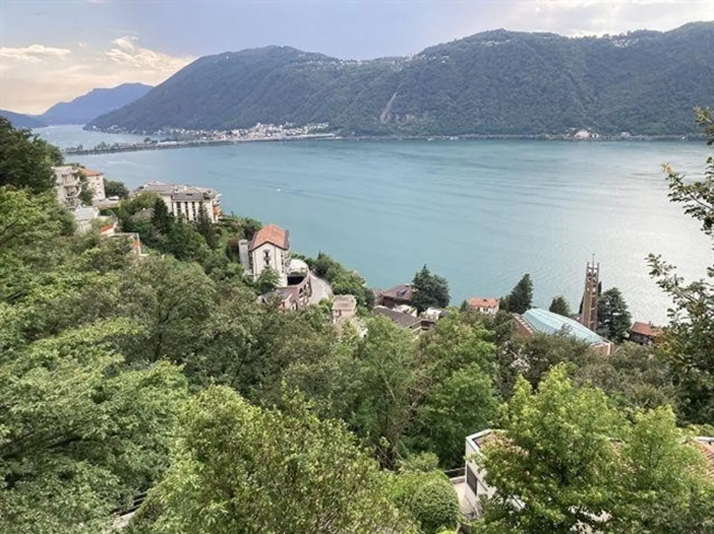 Terrain de 3505 m2 à Campione d'Italia avec une belle vue panoramique sur le lac - Photo 1 sur 9