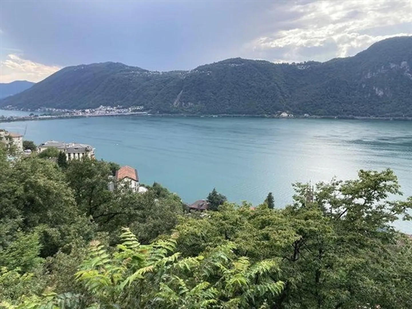 Terrain de 3505 m2 à Campione d'Italia avec une belle vue panoramique sur le lac - Photo 4 sur 9