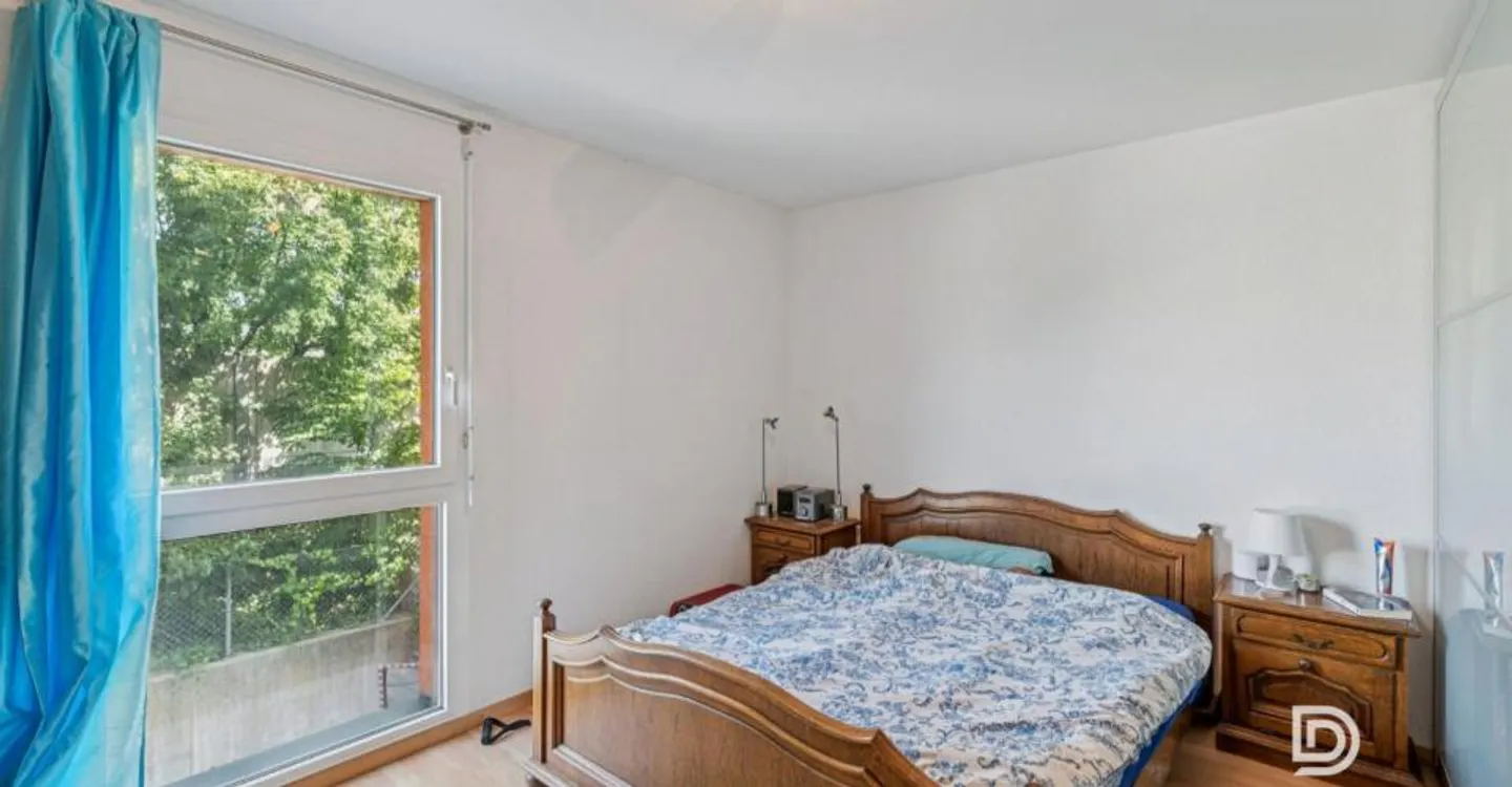 Charming apartment, close to all amenities - Photo 7 of 11