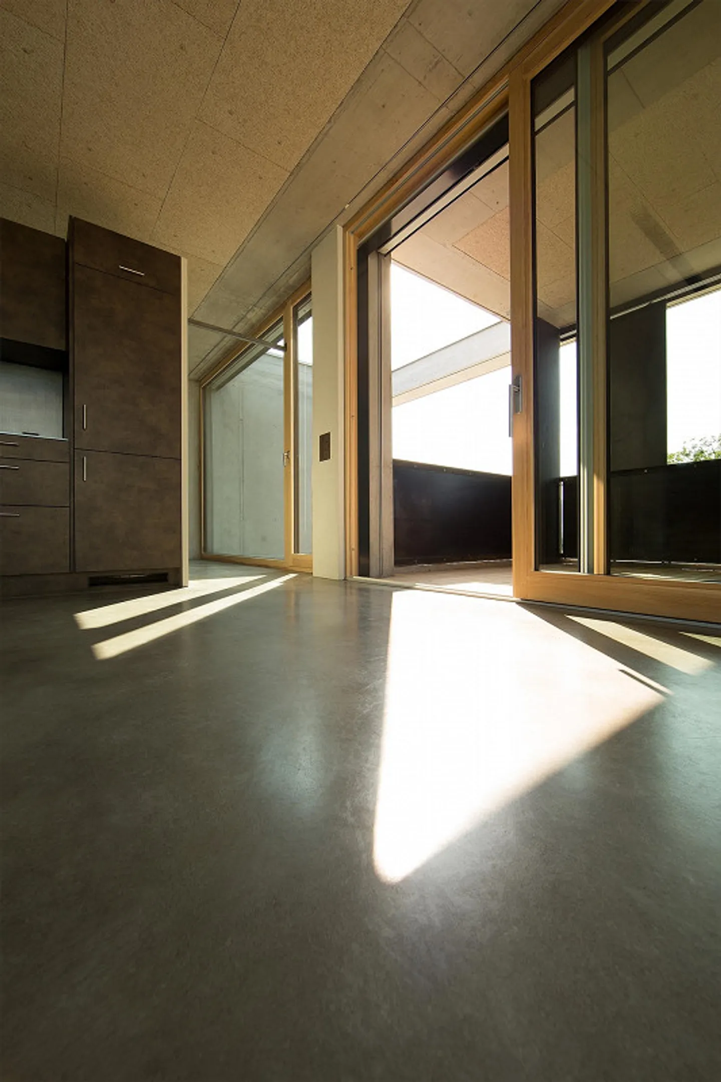 Loft F11 - 60m2 con terrazza coperta e lounge - www.erica.ch - Foto 5 di 14