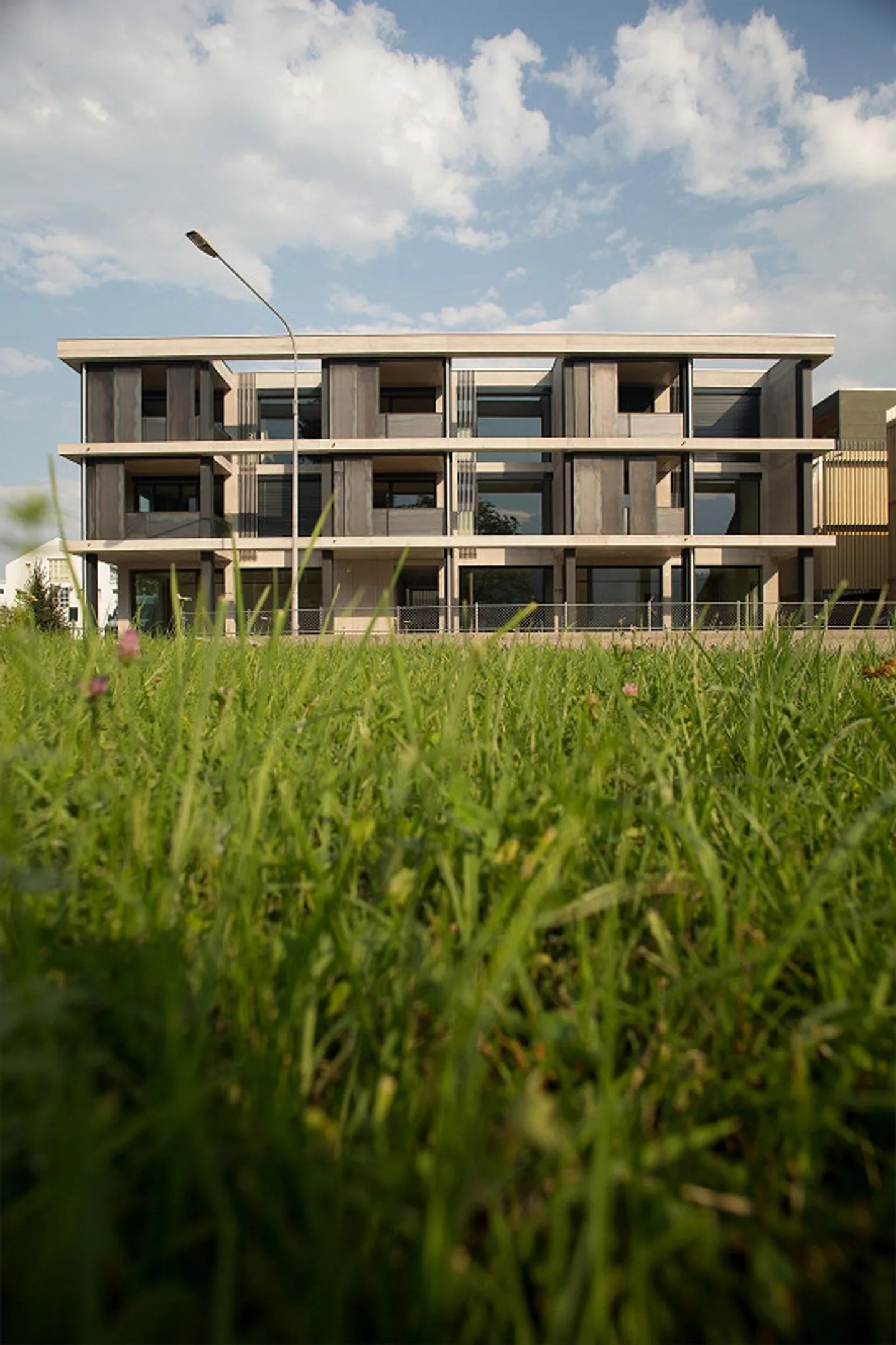 Loft F11 - 60m2 con terrazza coperta e lounge - www.erica.ch - Foto 10 di 14