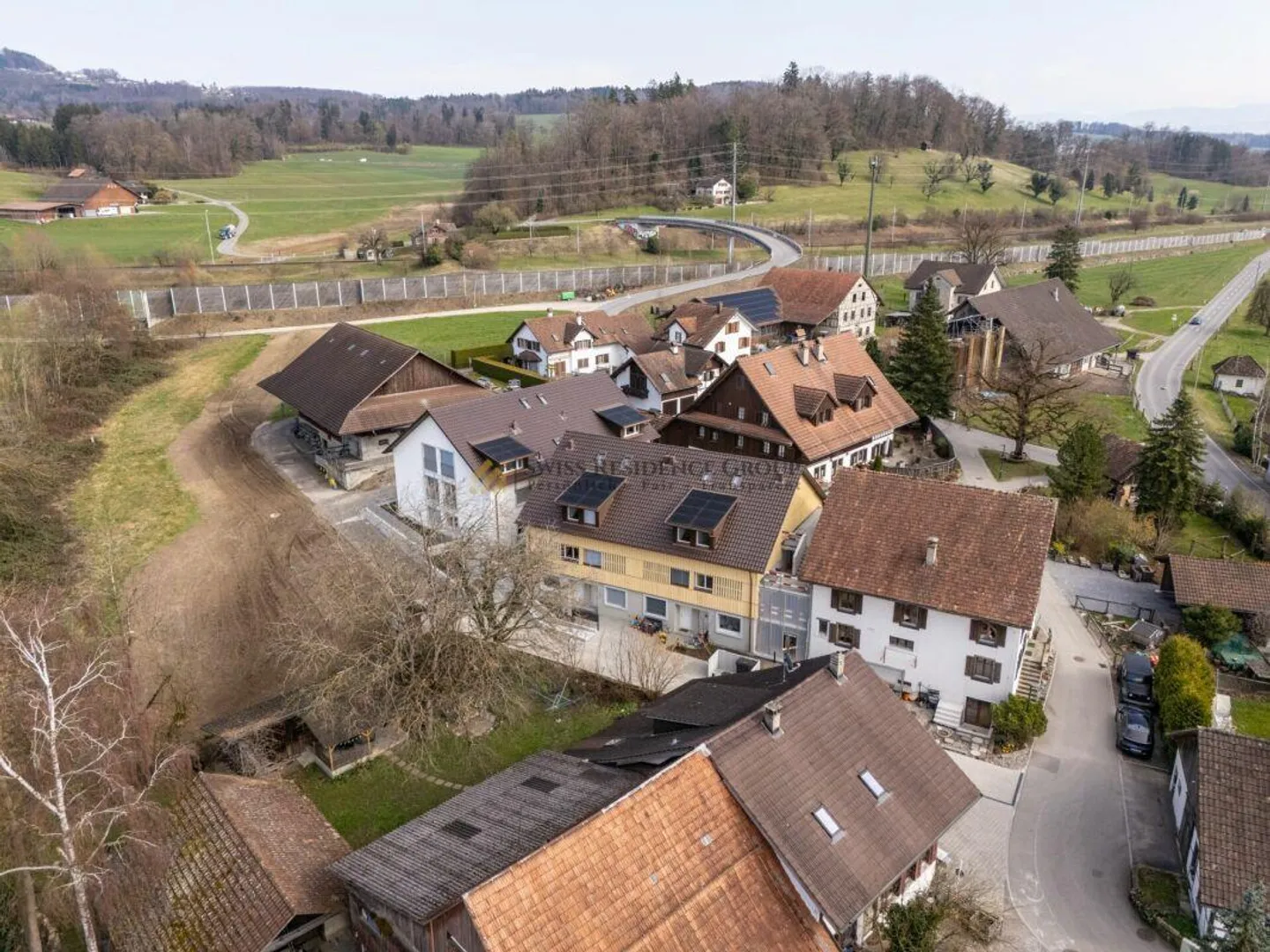 Modernes Familienhaus in Mettmenstetten - Foto 3 von 17