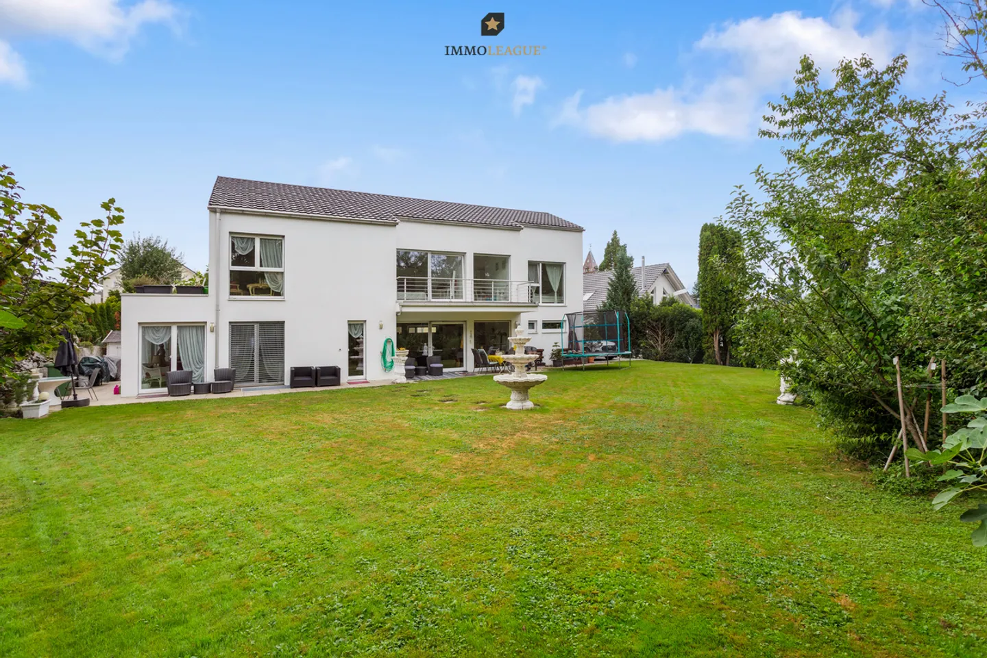 Modernes Zuhause mit Gartenidylle und Wohlfühlcharakter - Foto 2 von 7