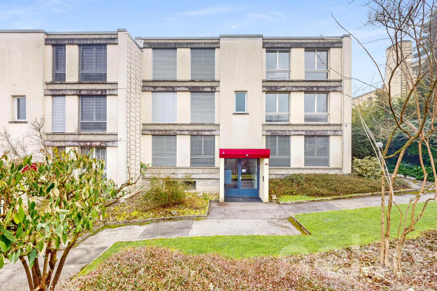 Duplex avec vue lac à Colombier - Photo 9 sur 12