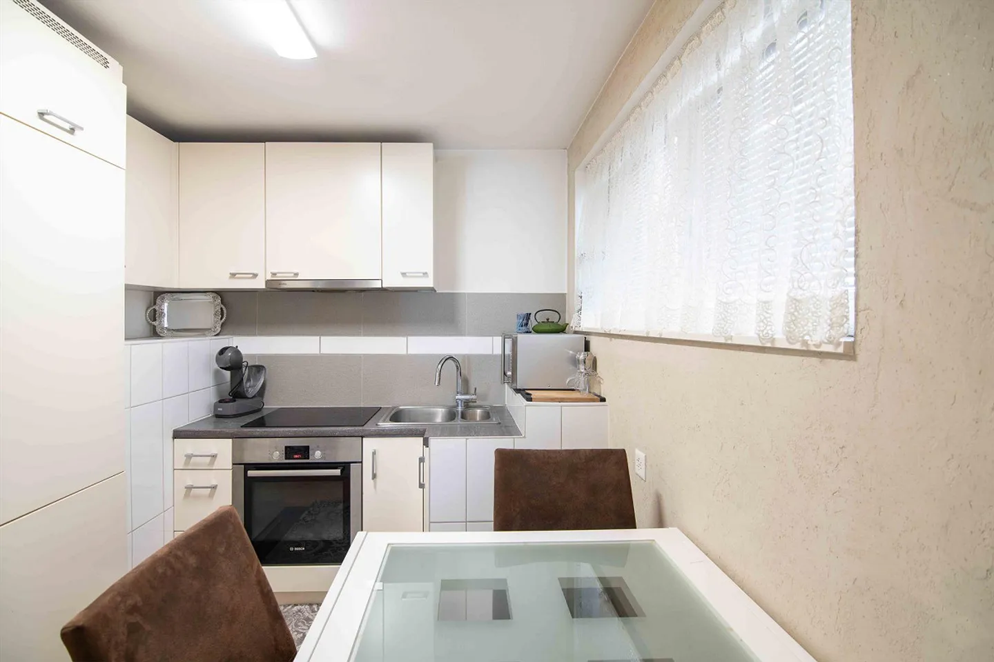 Completely renovated multi-family house with 3 residential units, garage and... - Photo 13 of 23