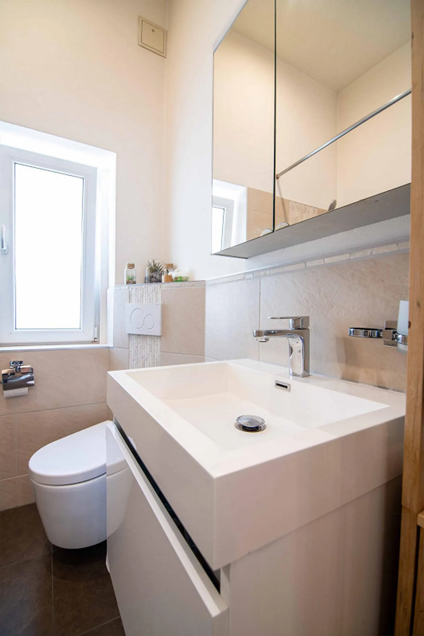 Completely renovated multi-family house with 3 residential units, garage and... - Photo 16 of 23