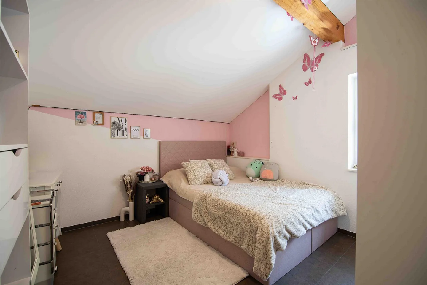 Completely renovated multi-family house with 3 residential units, garage and... - Photo 14 of 23