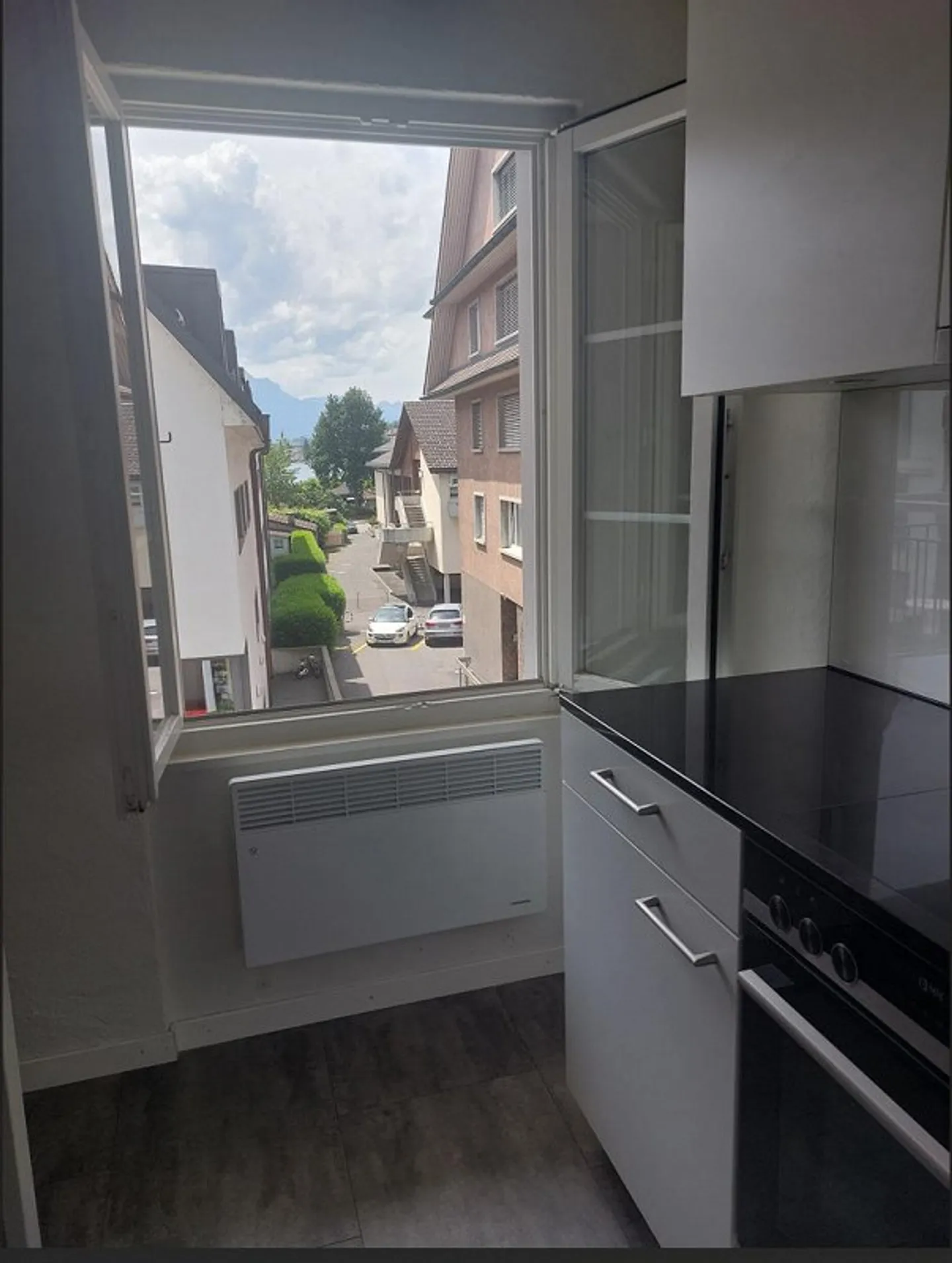 Sunny, central 3-room apartment in Küssnacht am Rigi - Photo 1 of 6