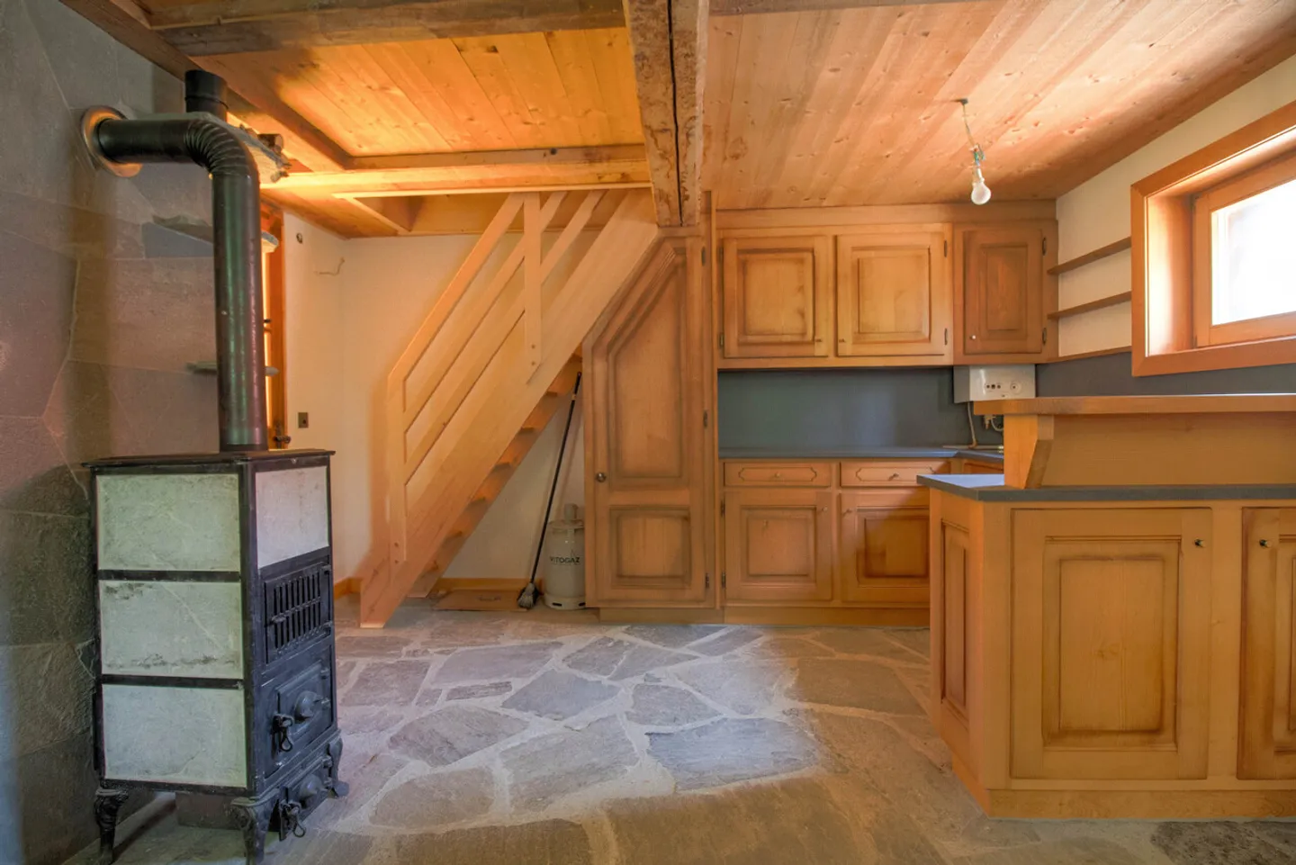 Charmantes kleines Chalet zu verkaufen in Lourtier - Foto 4 von 9