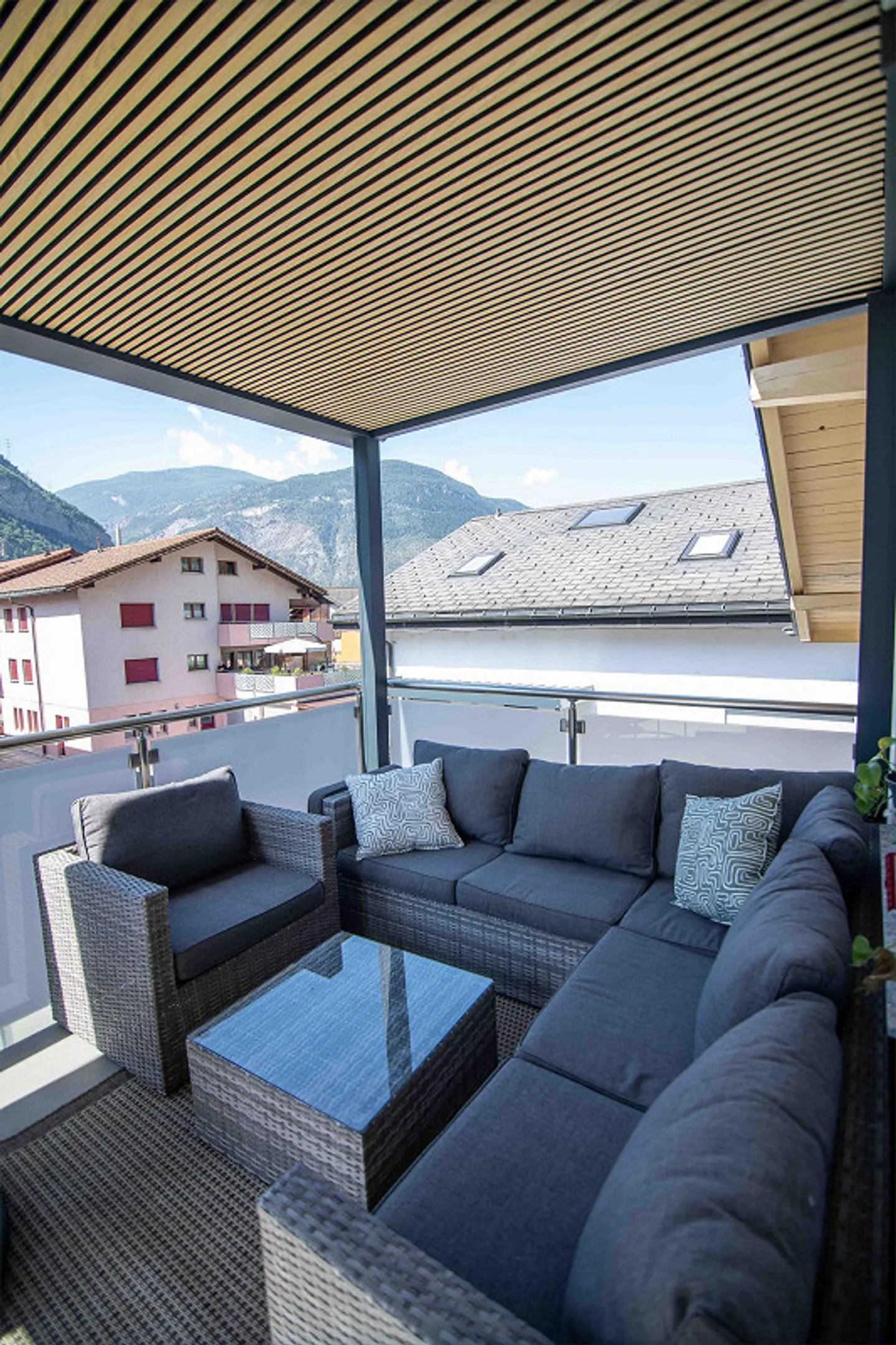 Completely renovated multi-family house with 3 residential units, garage and... - Photo 21 of 23