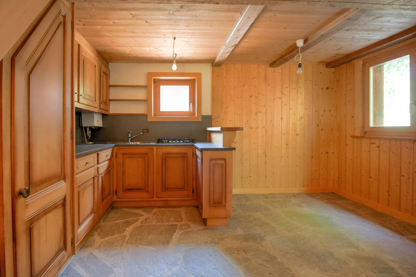 Charmantes kleines Chalet zu verkaufen in Lourtier - Foto 5 von 9