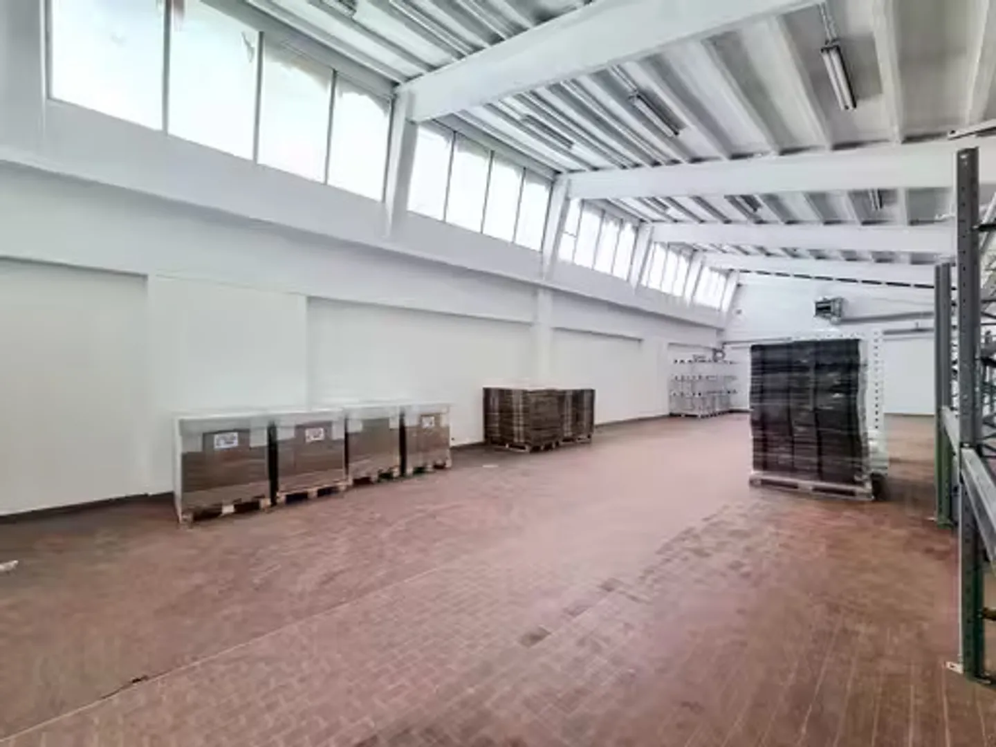 Espace de stockage industriel à louer - Photo 1 sur 1