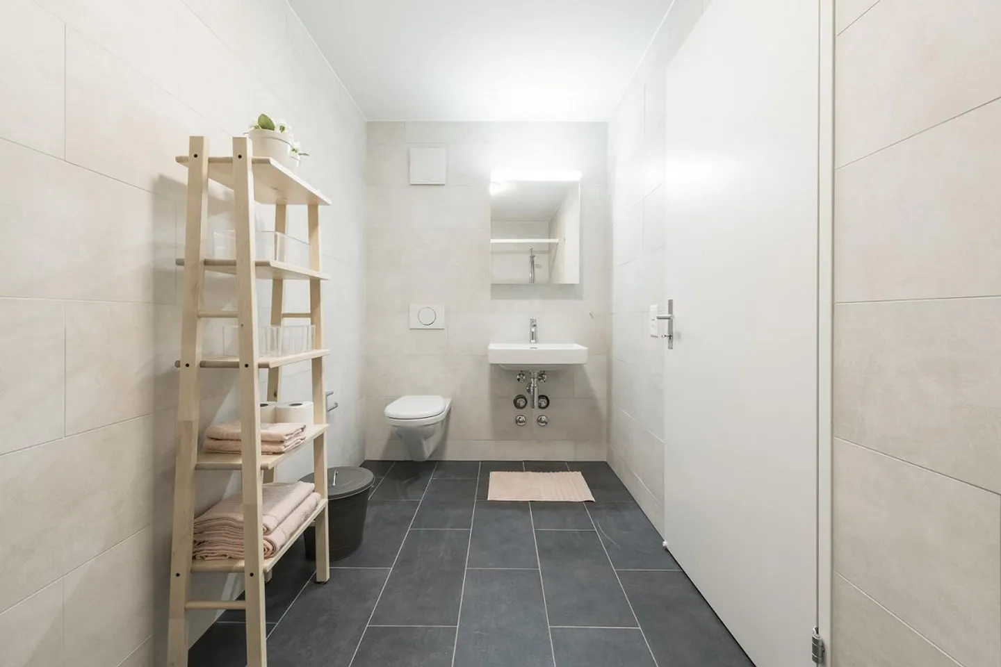Vivere con stile in una posizione centrale – Appartamento di 2,5 stanze con balcone - Foto 7 di 7