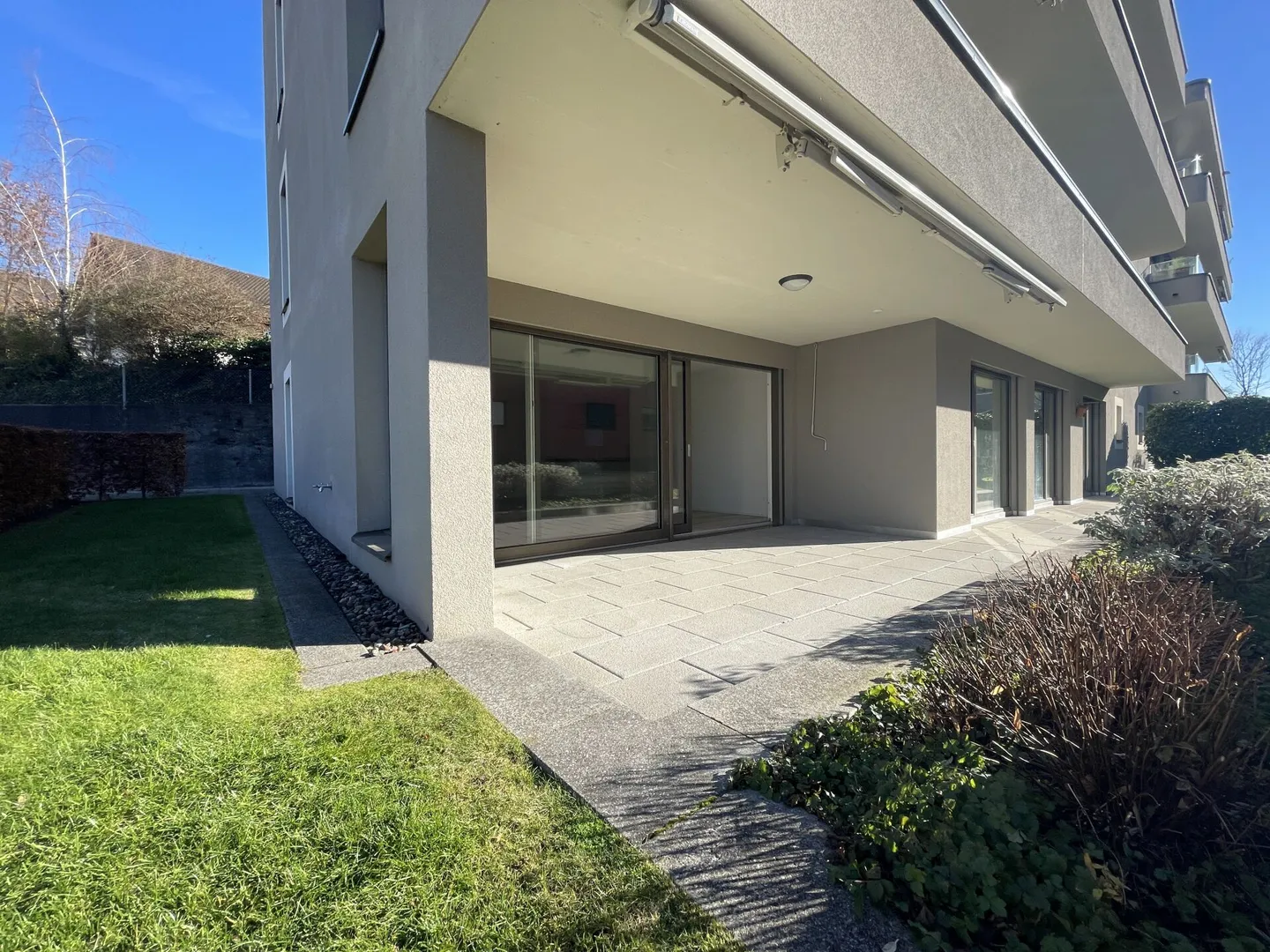 Appartement spacieux de 4,5 pièces au centre de Stäfa - Photo 5 sur 12