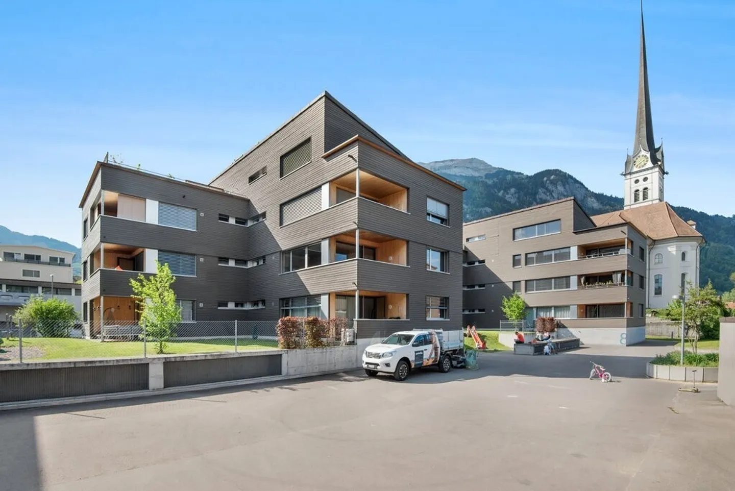 Visit - Move In - Feel Good - Photo 1 of 8