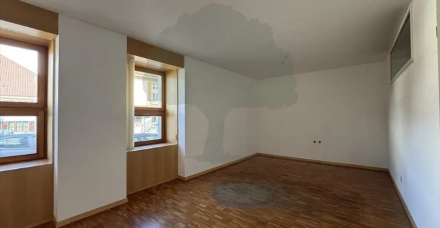 Edificio ad uso misto in affitto - Foto 10 di 13