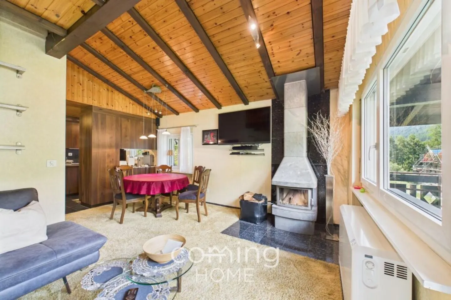 Living in Saas-Grund - 2.5 rooms with fireplace and unobstructed view - Photo 3 of 10