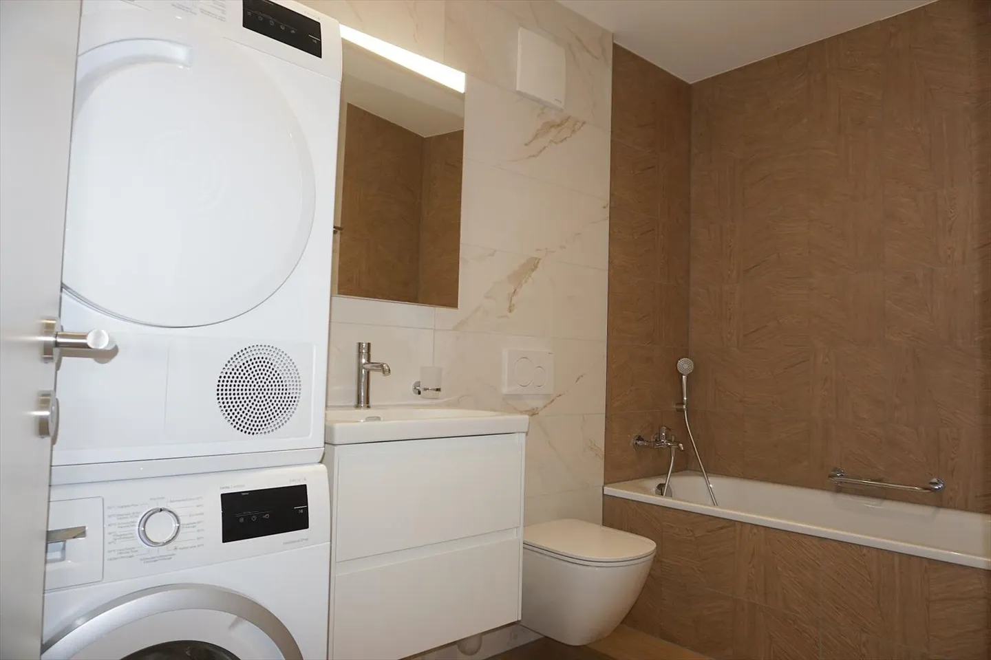 Appartamento di 3,5 locali - Superficie netta di 74 m2 - Terrazza di 19 m2 - esposto a ovest - Foto 6 di 13