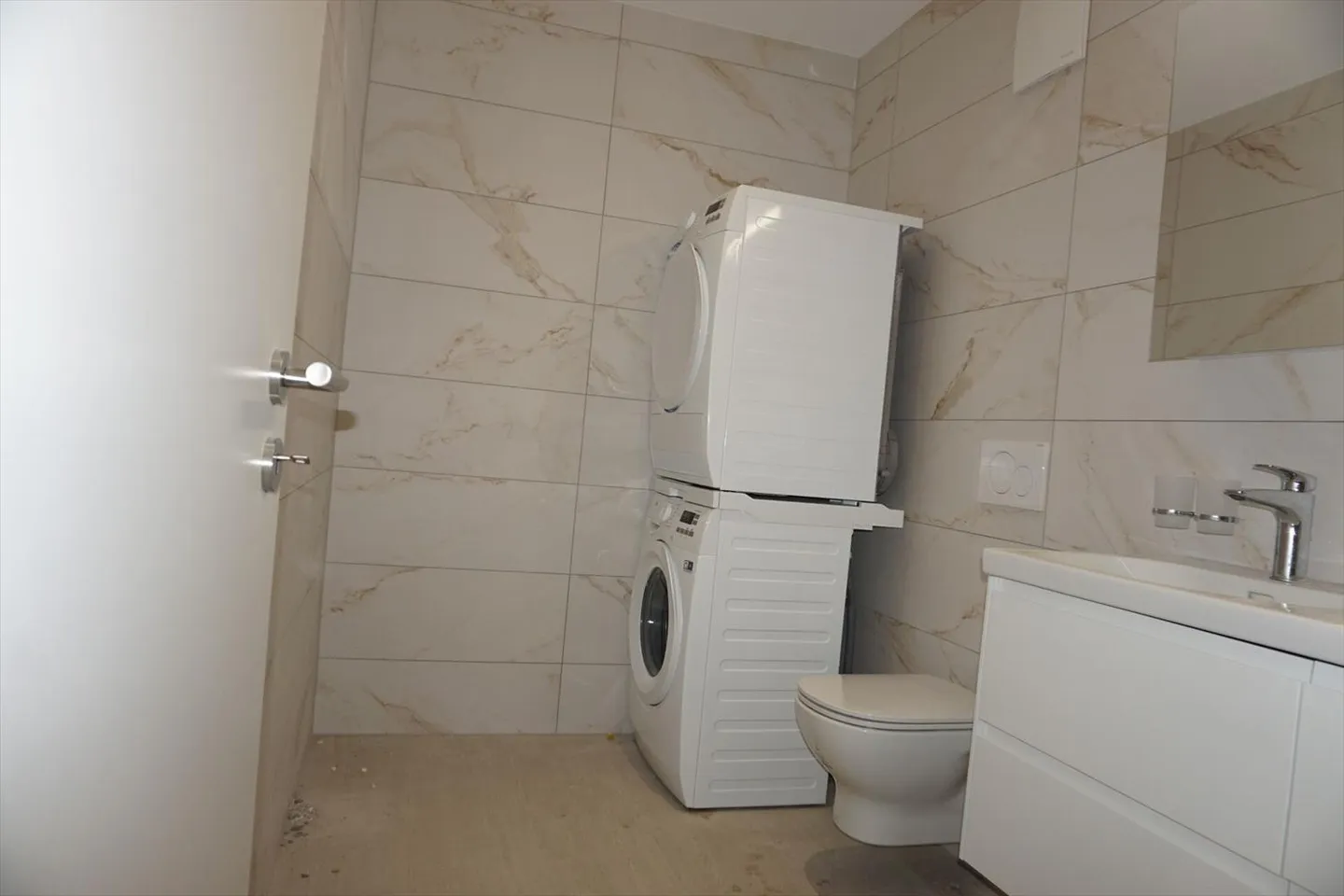 Appartamento di 3,5 locali - Superficie netta di 74 m2 - Terrazza di 19 m2 - esposto a ovest - Foto 7 di 13