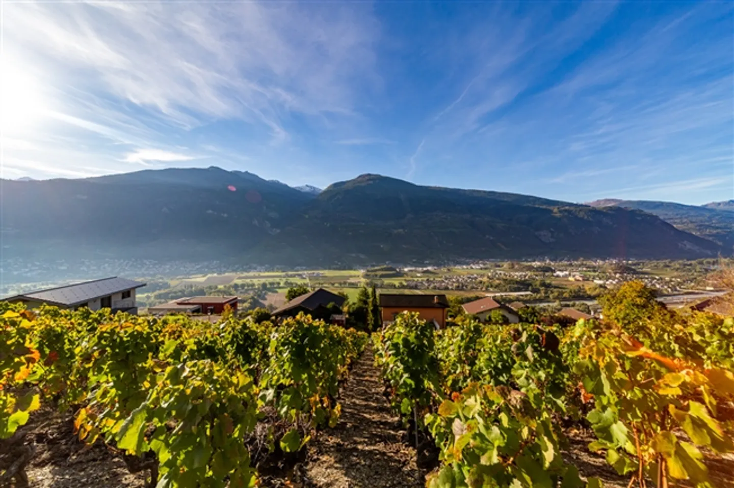 «IN KRAFT ZUGELASSENE GRUNDSTÜCKE - 10 WOHNUNGEN - RUHIG UND AUSSICHT - IN EXKLUSIVITÄT» - Foto 4 von 8