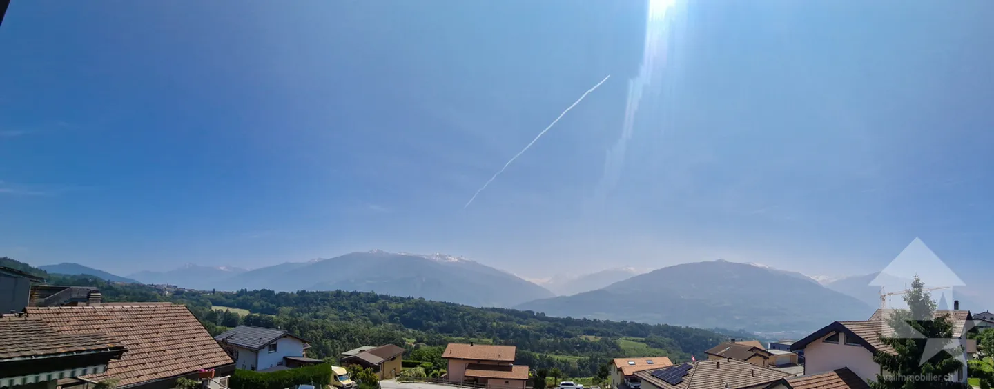Haus mit 2 Wohnungen (2,5p, 4,5p), ruhig, schöne Aussicht und sonnig - Foto 13 von 13