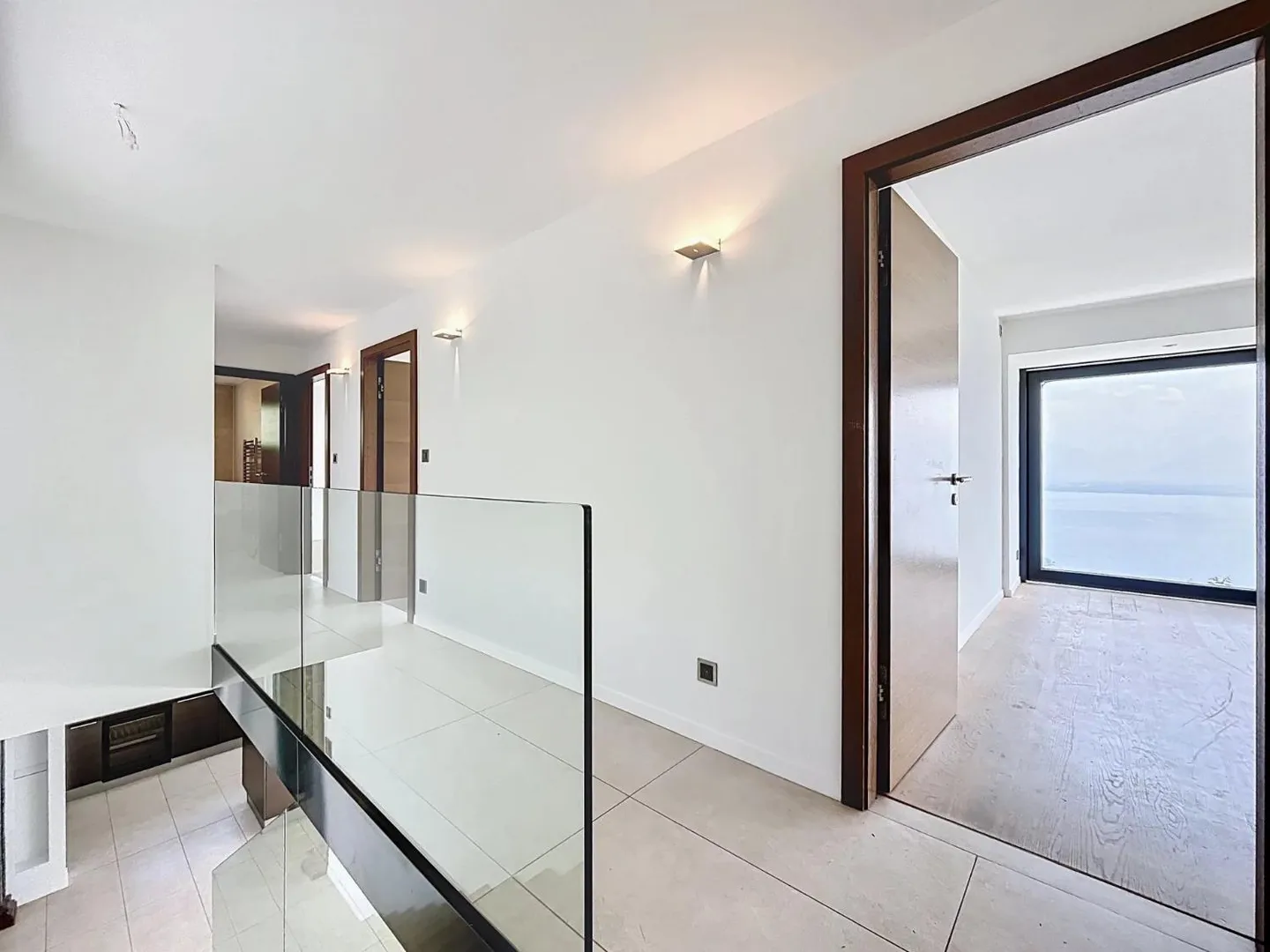 Villa exceptionnelle de 6,5 pièces dans un quartier résidentiel privilégié ! - Photo 7 sur 12