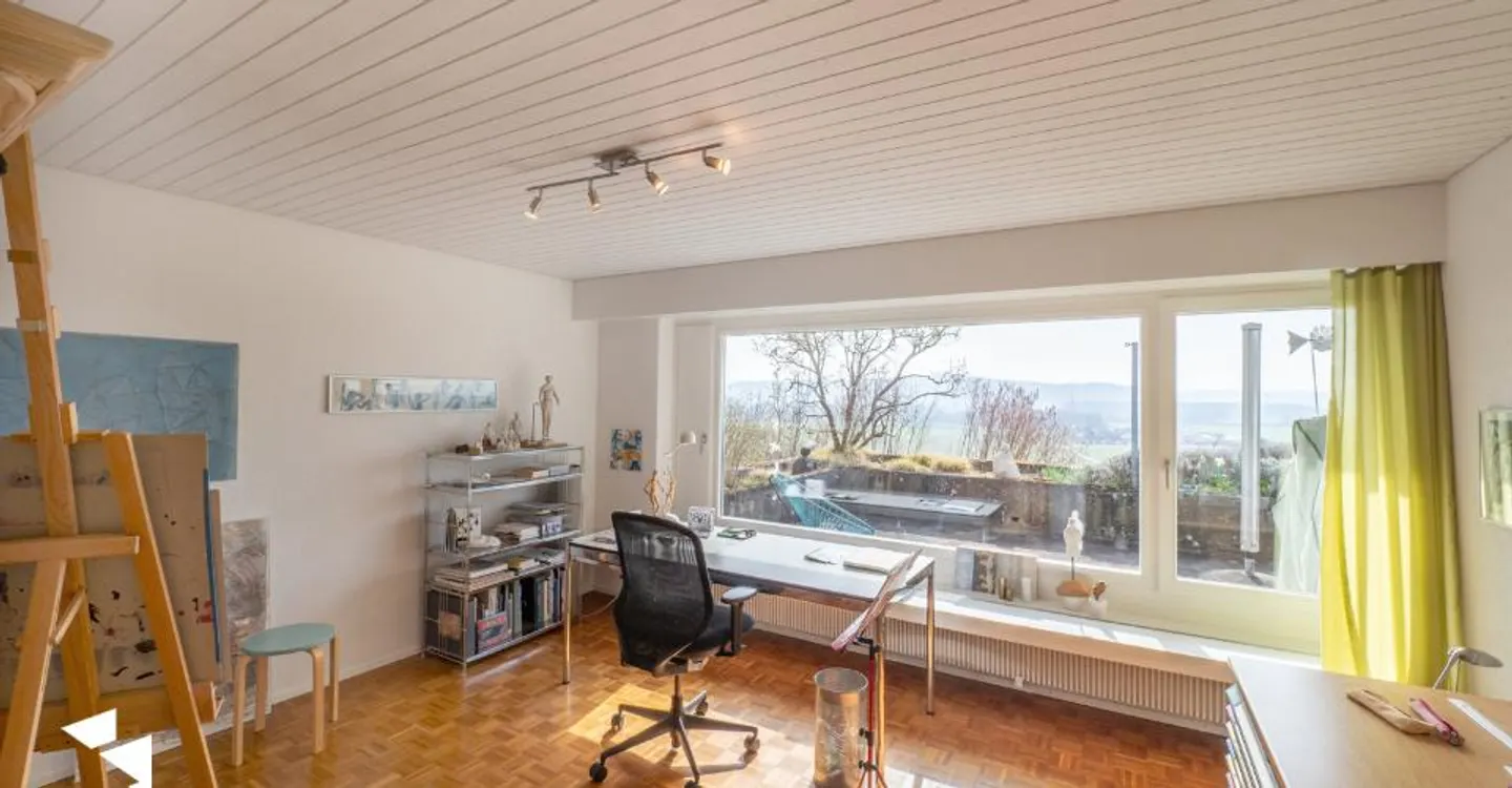 Fehr Real Estate - 5.5-Room Terrace House with Stunning Views - Photo 7 of 12