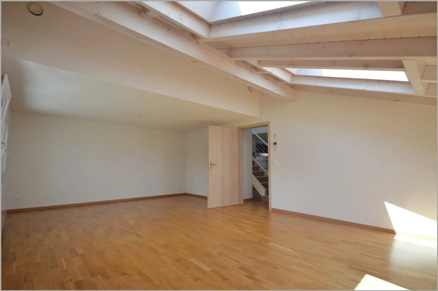 Moderne Attika-Maisonette mit traumhafter Aussicht! - Foto 9 von 13