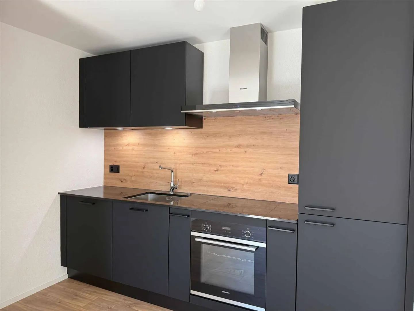Komplette Renovierung, wunderschöne neue Wohnung im Dachgeschoss (Loft-Typ) - Foto 1 von 6