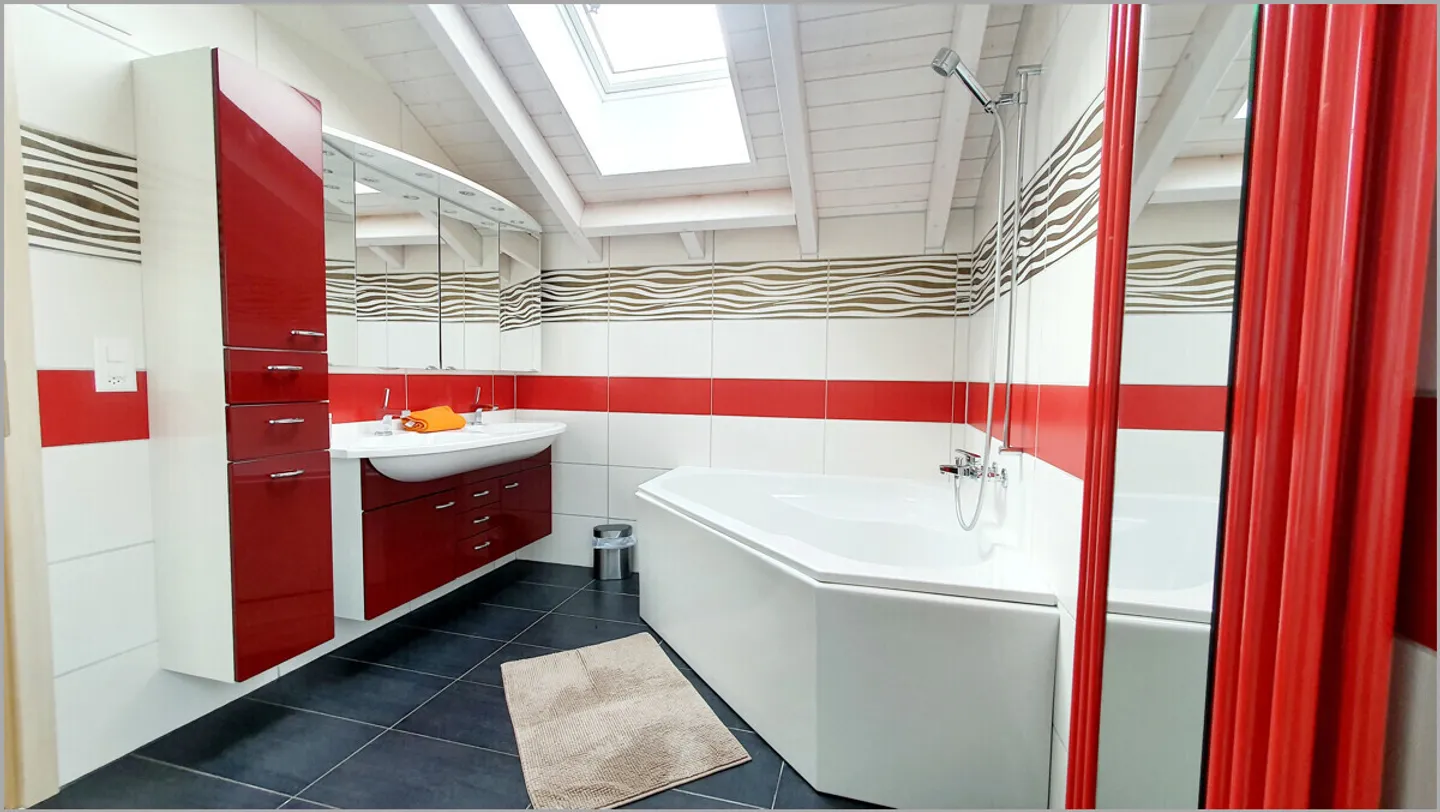 Moderne Attika-Maisonette mit traumhafter Aussicht! - Foto 11 von 13