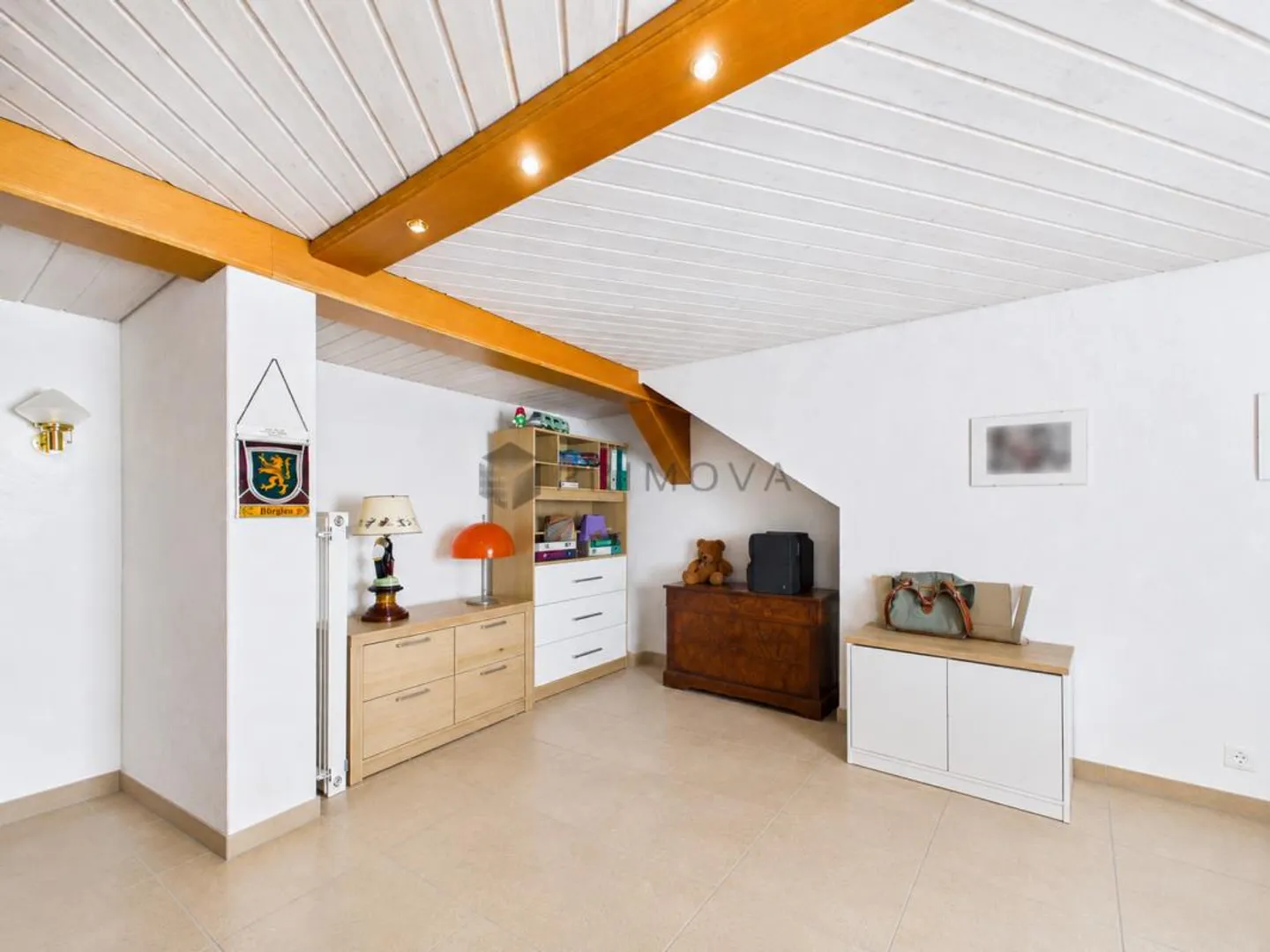 Casa a schiera familiare di 5,5 stanze con molto spazio e area esterna soleggiata - Foto 6 di 18