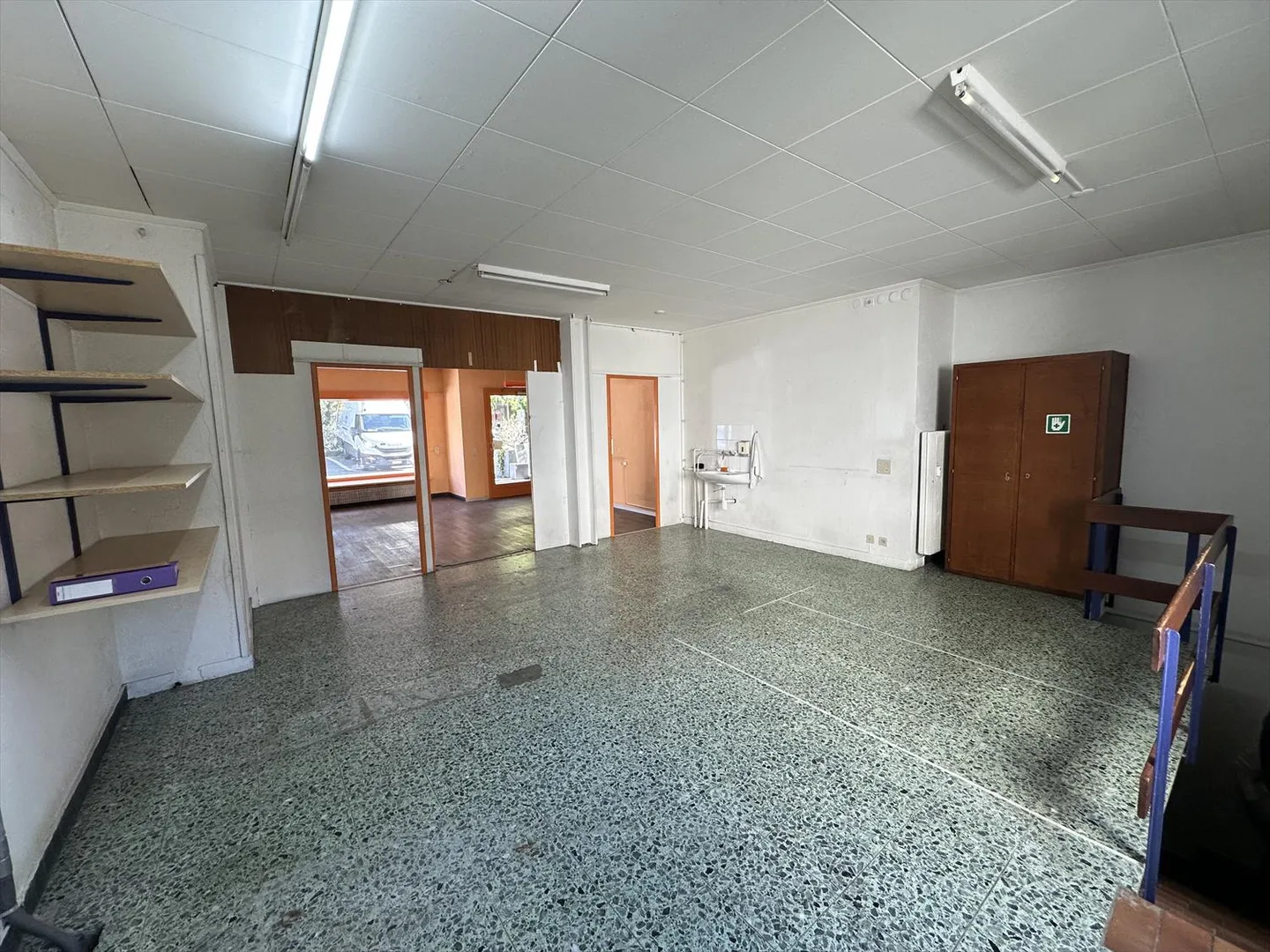Sierre, locale commerciale con cantina ampliabile di 30 m2 su richiesta nel centro città - Foto 8 di 14