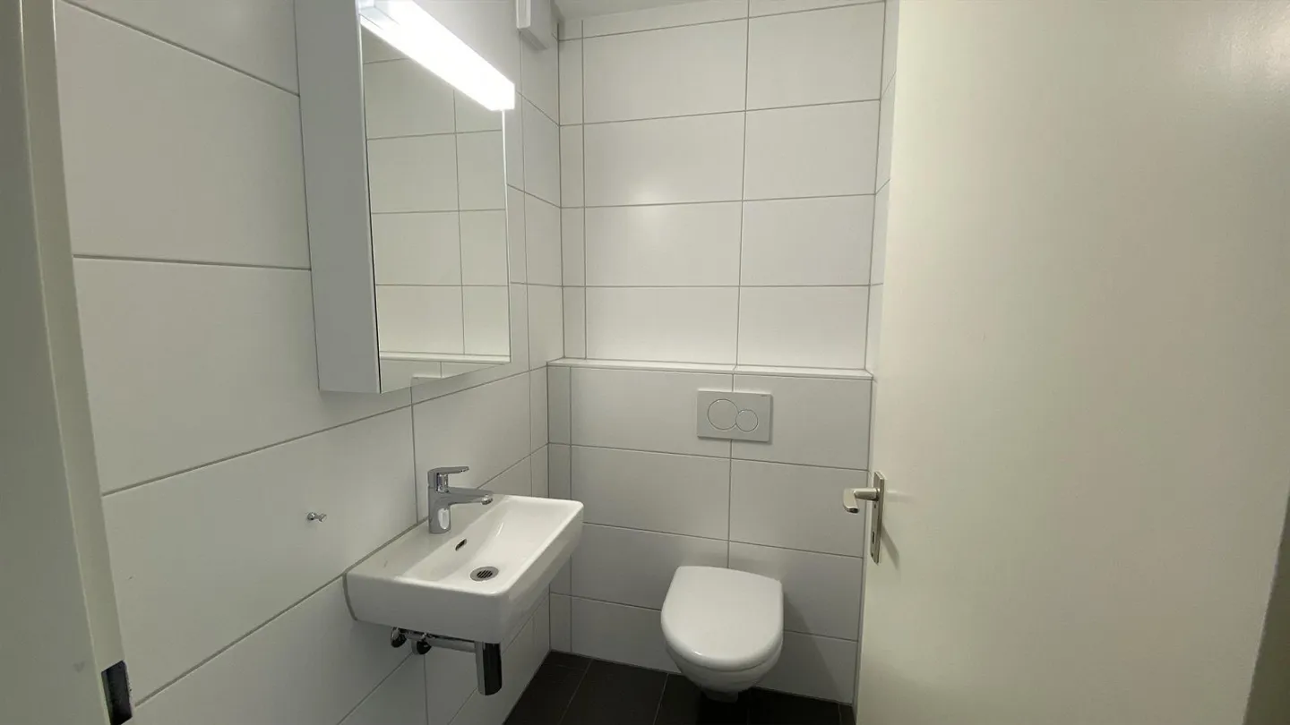 Modernes Apartment mit Balkon - Foto 5 von 13
