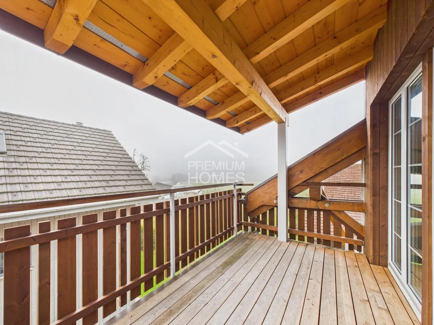 Quiet location, plenty of greenery, best quality of life - Photo 4 of 10