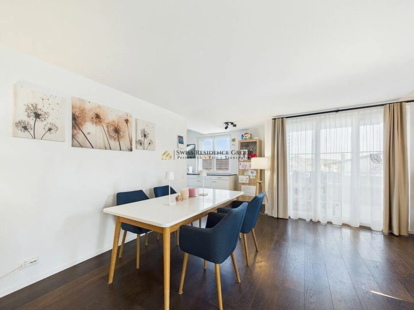 Grosszügige Dach-Maisonette mit Klimaanlage - Foto 1 von 14