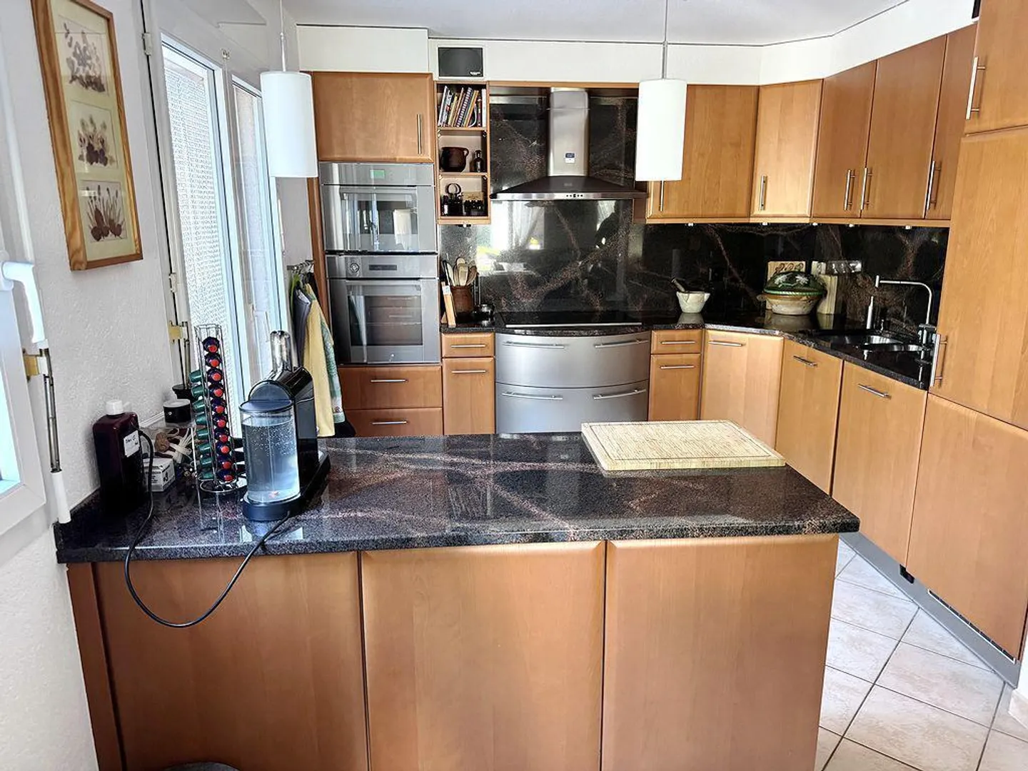 Charming semi-detached villa with 4.5 rooms, lovely landscaped garden - Photo 7 of 12
