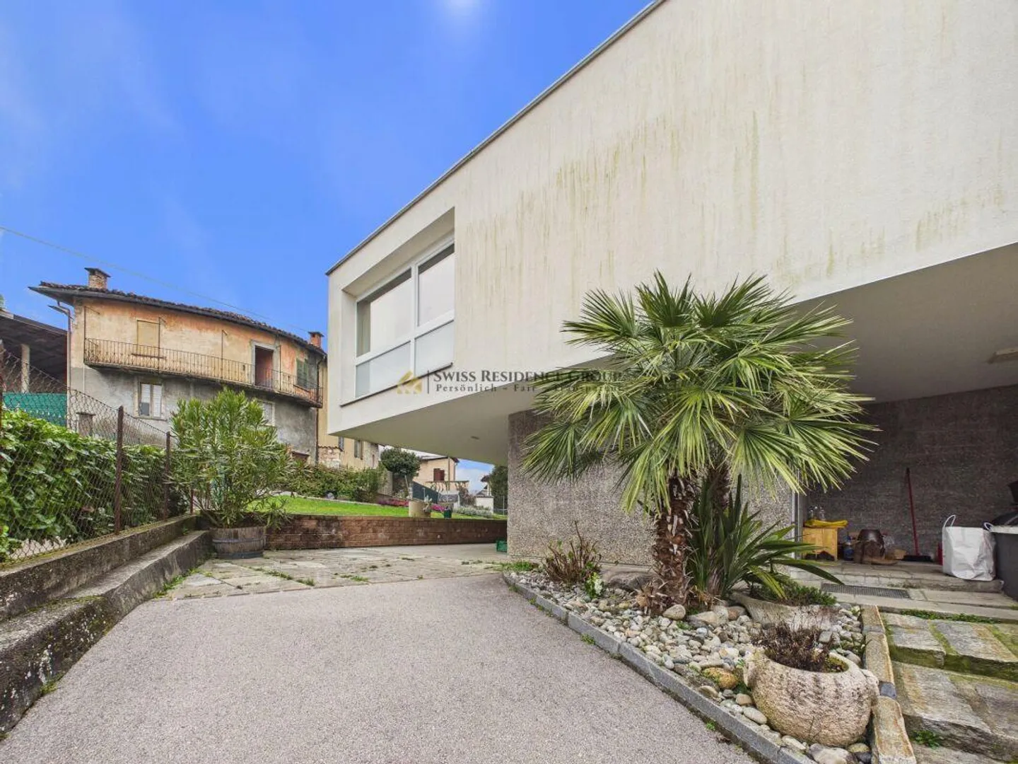 Casa con grande spazio e magazzino affittabile - eccellente opportunità ad Arzo - Foto 1 di 16