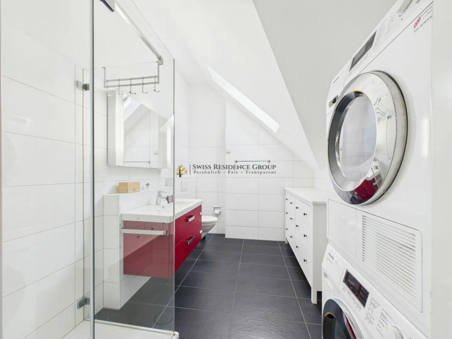 Grosszügige Dach-Maisonette mit Klimaanlage - Foto 9 von 14