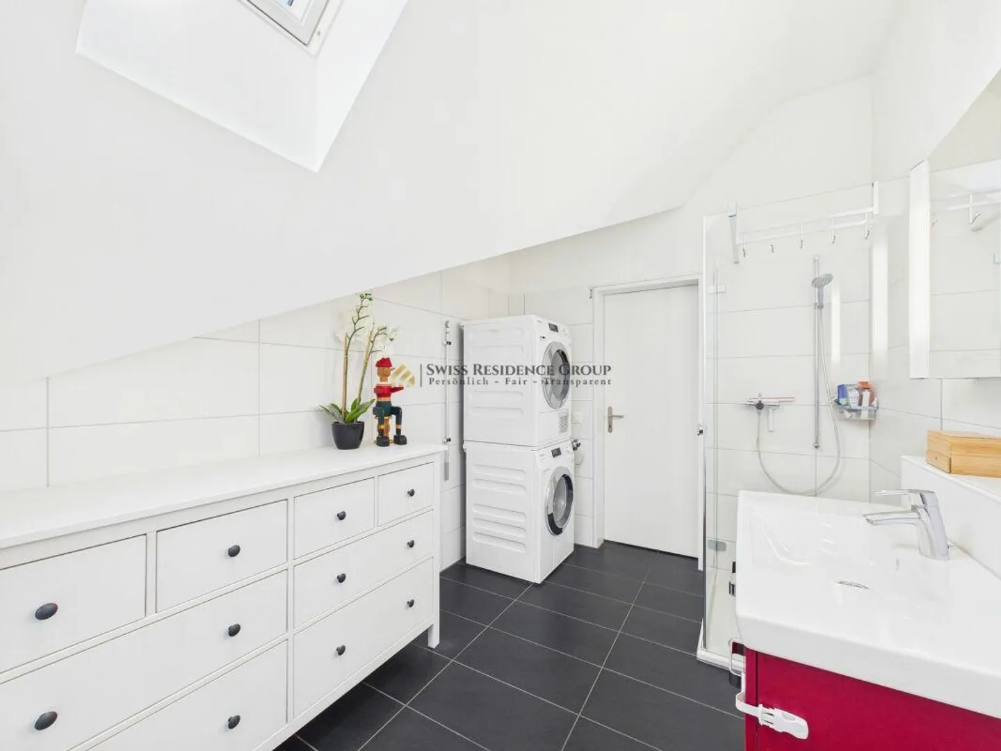 Grosszügige Dach-Maisonette mit Klimaanlage - Foto 10 von 14