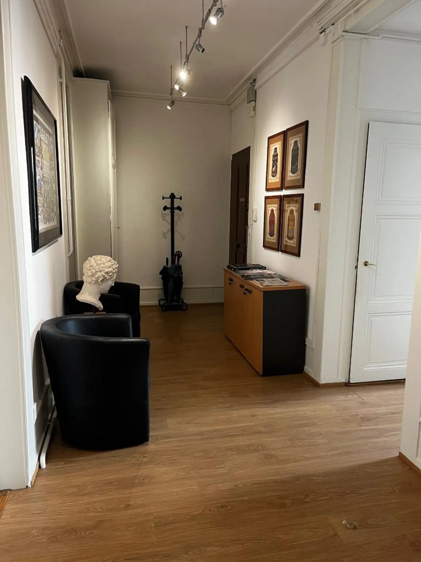 Office 1 room - Photo 5 of 7