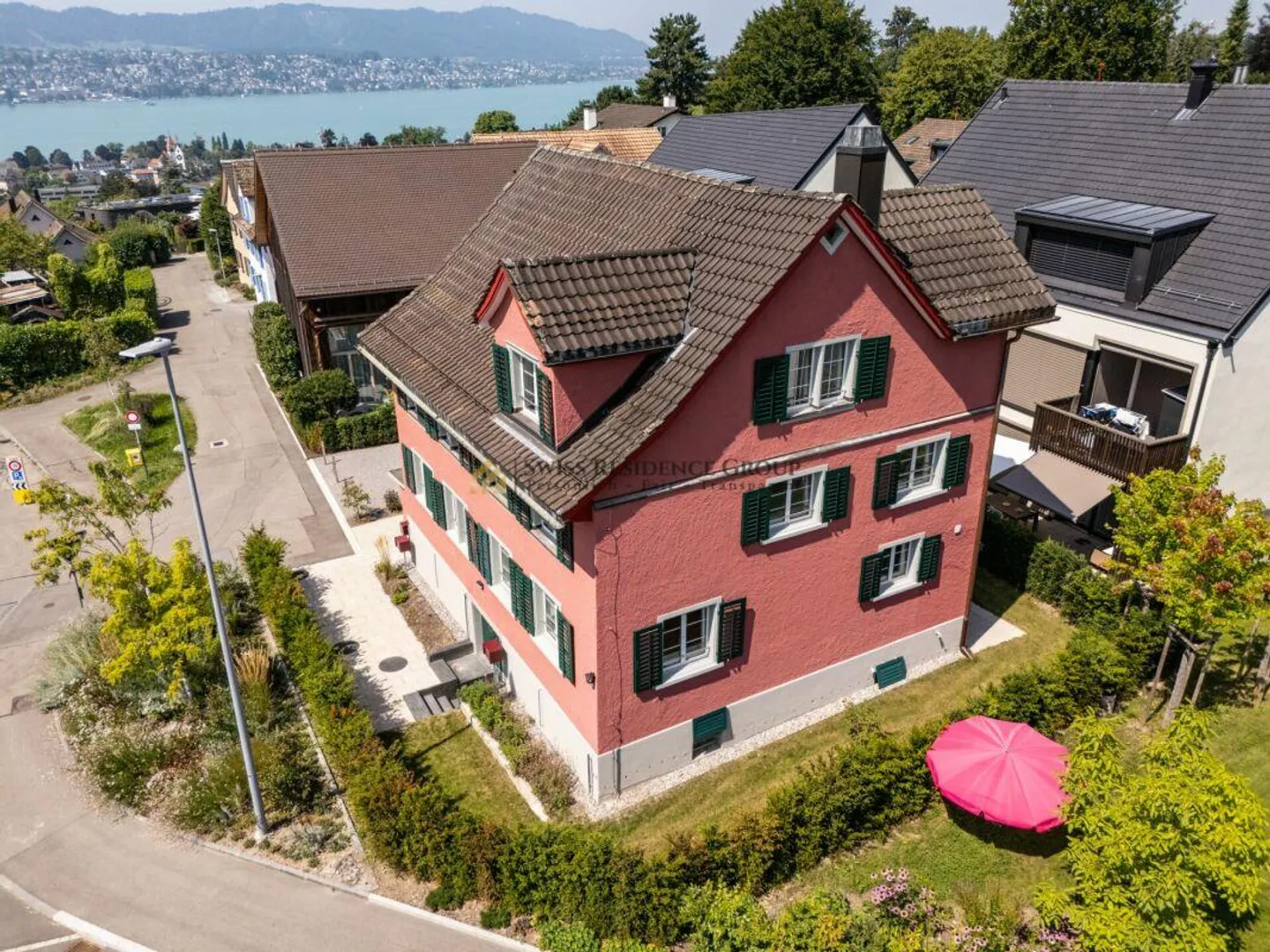 Charmante Doppelhaushälfte in Küsnacht - Foto 14 von 17