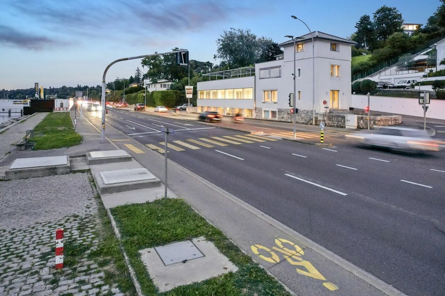 Edificio ad uso misto in affitto - Foto 3 di 21