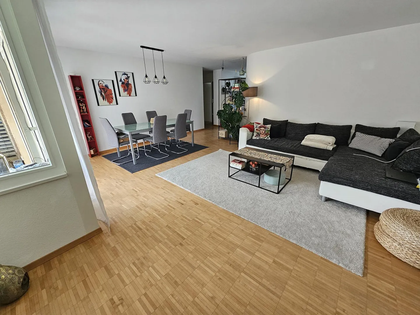 Bright 4.5-room apartment with a view of greenery, parquet, quiet and central - Photo 3 of 16