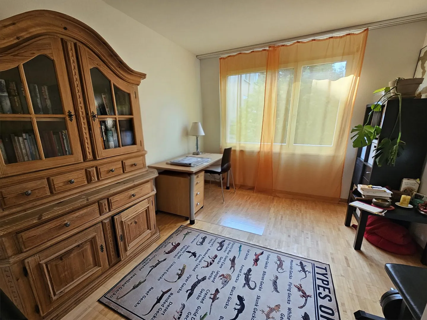 Bright 4.5-room apartment with a view of greenery, parquet, quiet and central - Photo 7 of 16