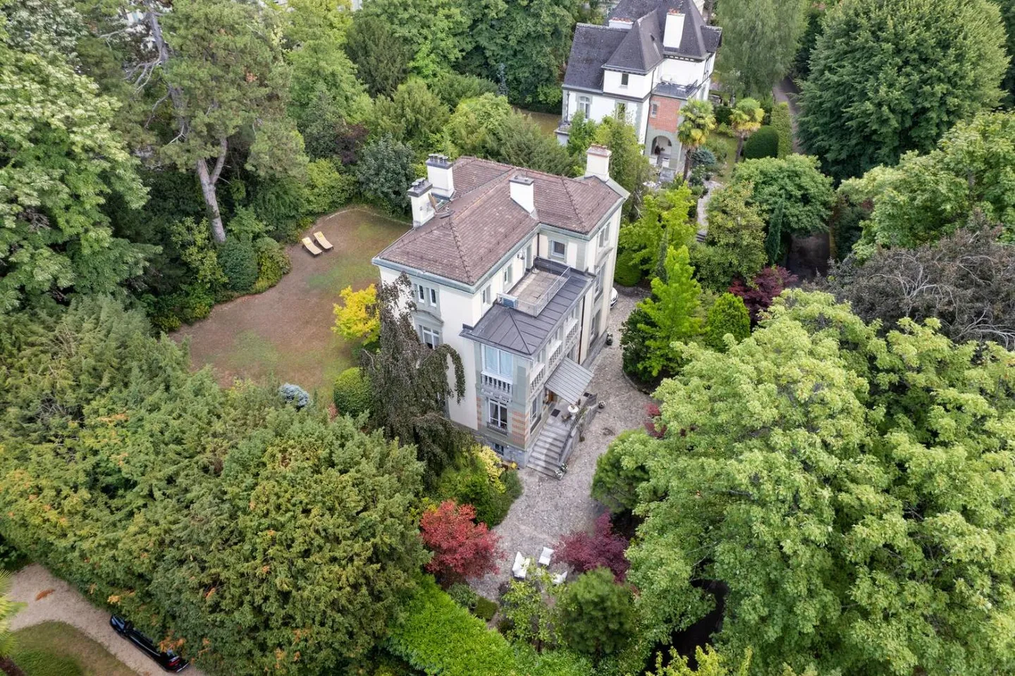 Prestigious property just a few steps from the lake shore, green park - Photo 2 of 13