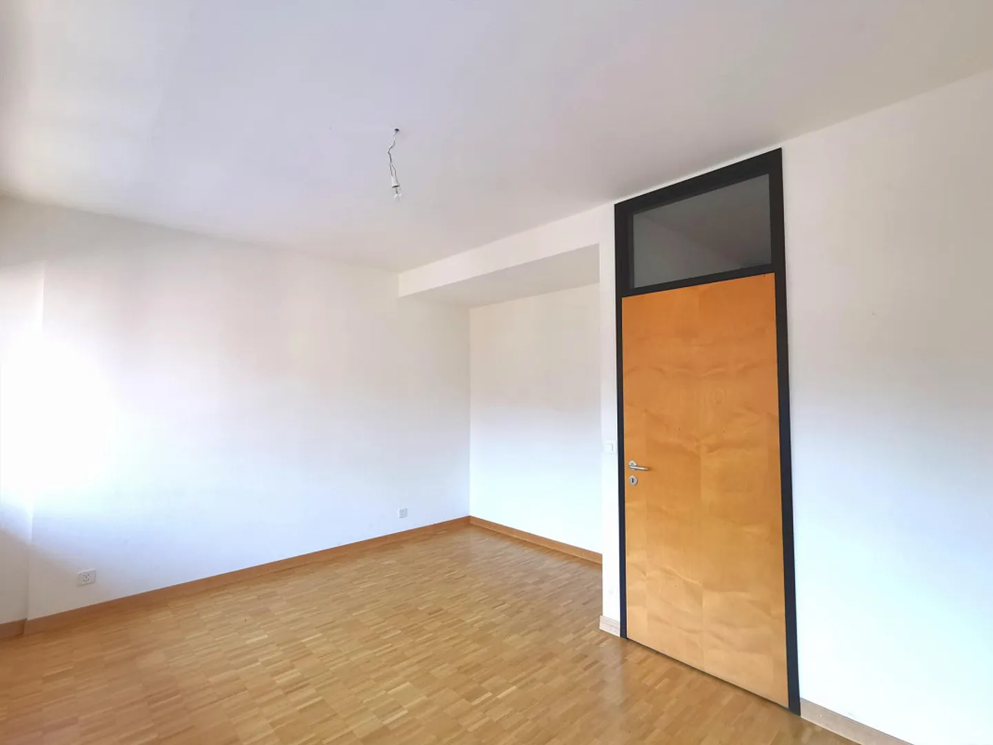 Splendid duplex apartment just steps from Rive - Photo 6 of 8