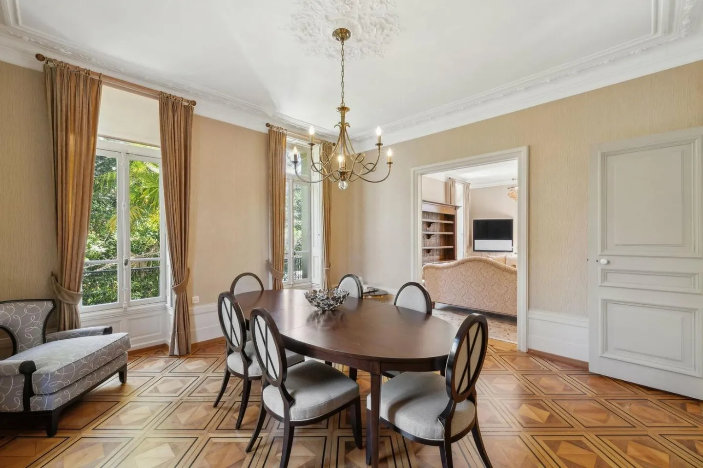 Prestigious property just a few steps from the lake shore, green park - Photo 7 of 13