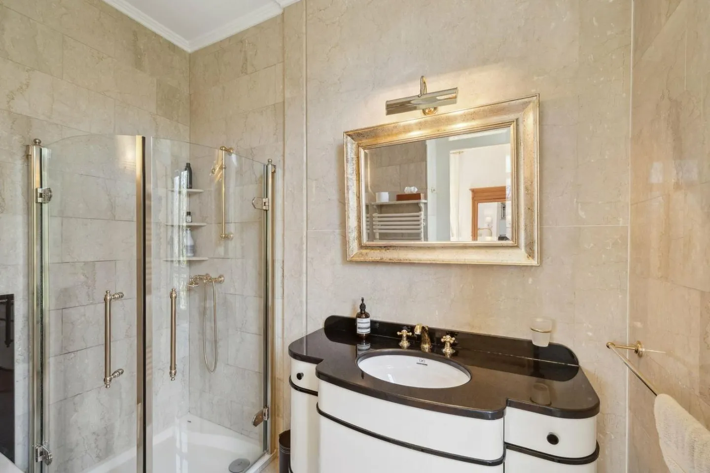 Prestigious property just a few steps from the lake shore, green park - Photo 13 of 13